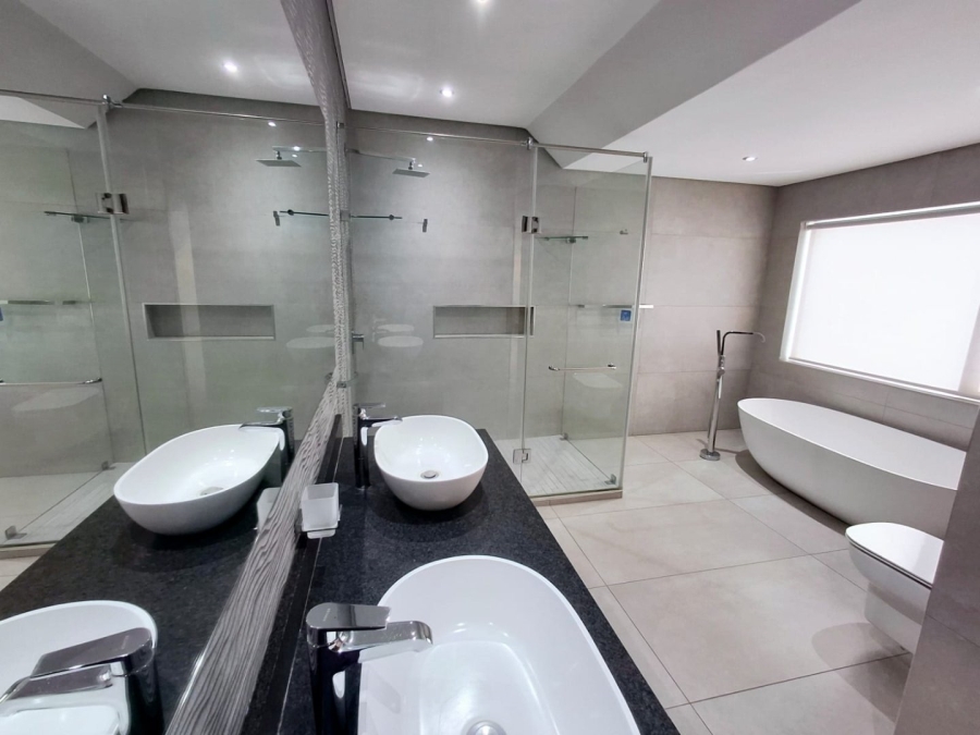 4 Bedroom Property for Sale in Heron Banks Golf Estate Free State